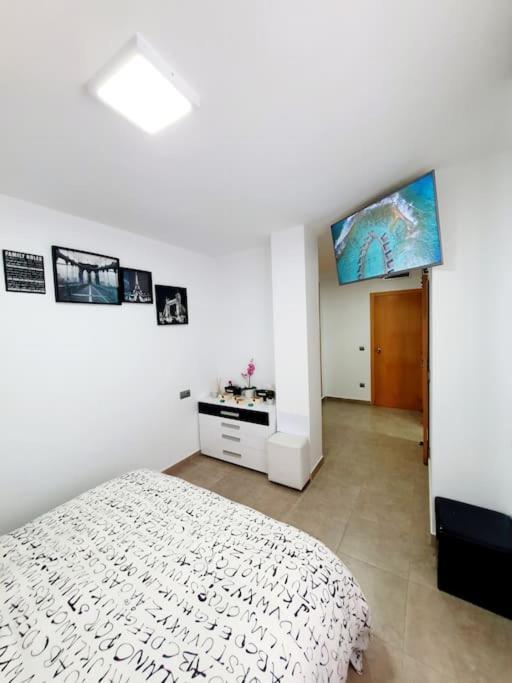 Séjour chez l'habitant Sunhouse - Hermoso Atico En El Pueblo - Aire Acondicionado Y Bbq Area Benicàssim